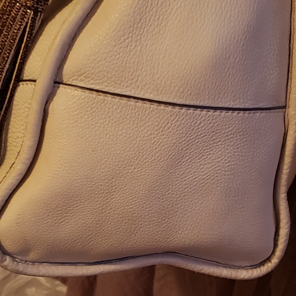 GILI  Pebble Leather Stirrup Satchel - Picture 4 of 5